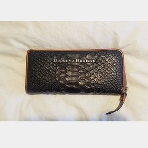DOONEY & BOURKE Cadwell zip clutch